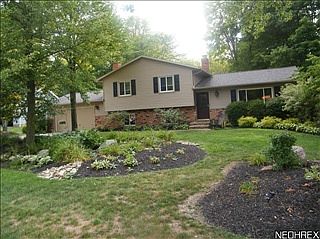 1st image of 442 Lynden Dr