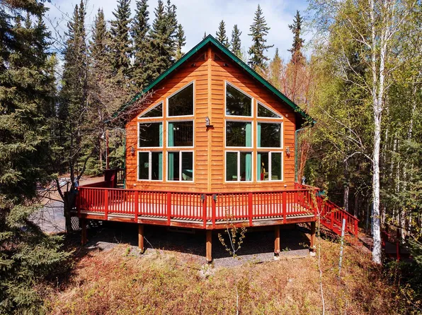 840 Pickering Dr, Fairbanks, AK 99709