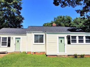 16 Edwards St, Greenville, SC 29609