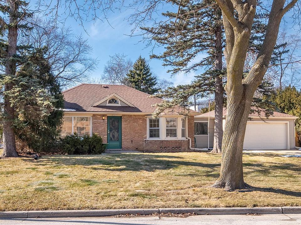 1st image of 3247 N Knoll BOULEVARD