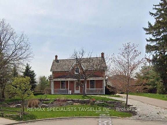 5th image of 82 Cobblestone Ct