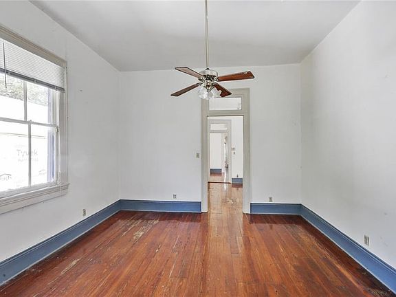 5th image of 2525-27 Banks St