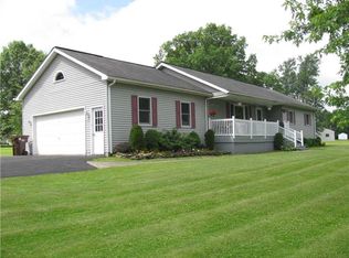 498 Shenango Dr, Greenville, PA 16125