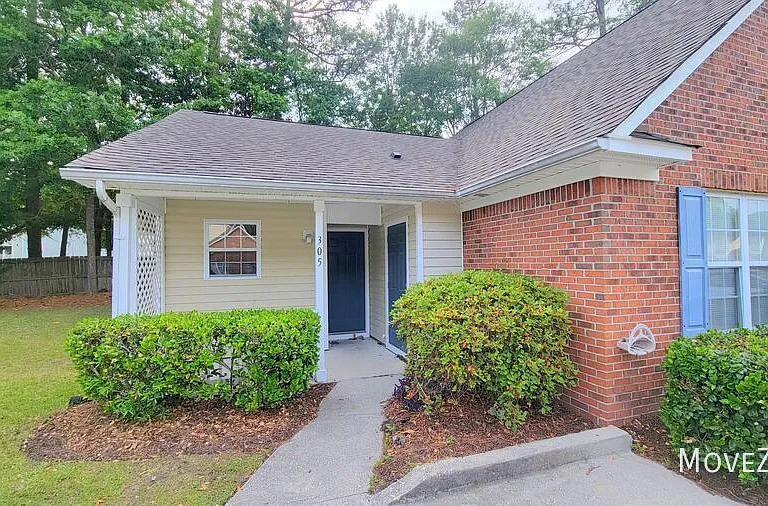305 Saint Rosea Dr — Photo 8