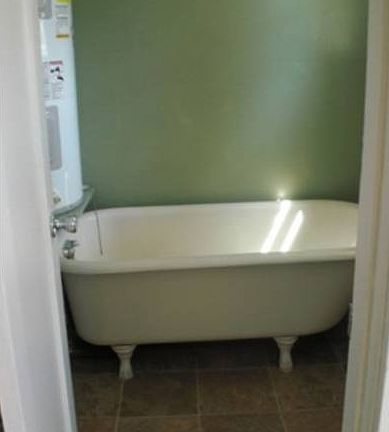 4th image of 3872 Center St APT 1