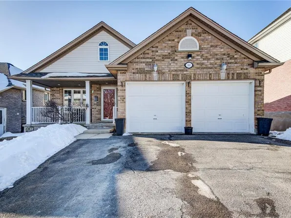 84 Endeavour Dr, Cambridge, ON N3C 4C2
