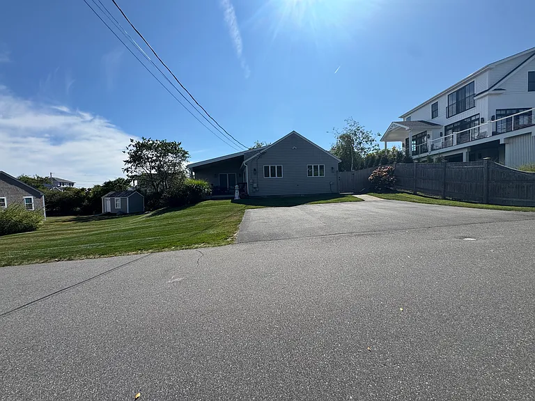 20 Cycad Ave — Photo 35