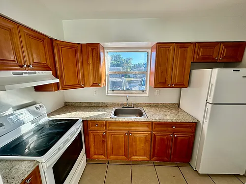 7311 Venetian St #12 Photo 1