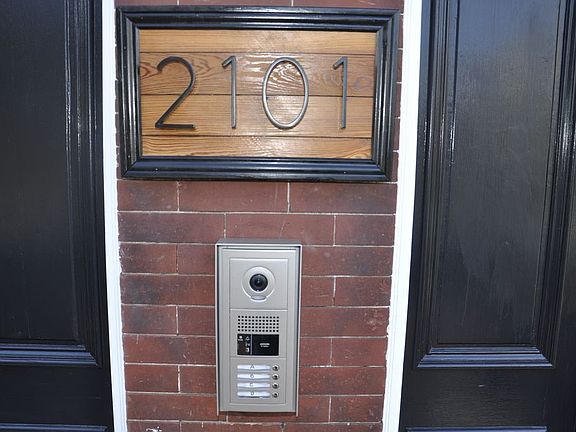 3rd image of 2101 E Franklin St