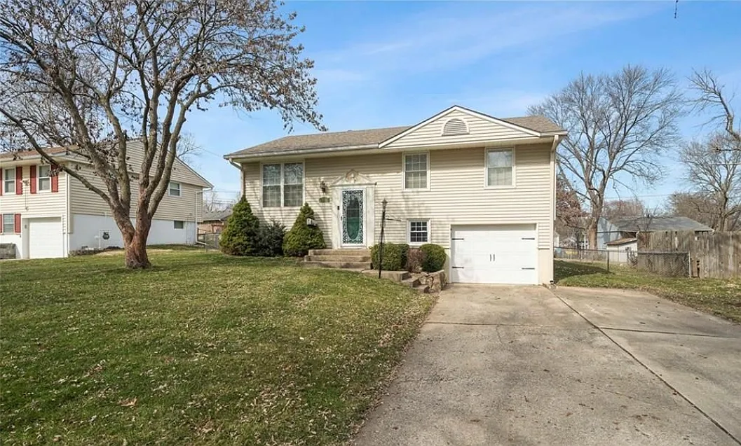 3 bed, 1238 sqft, $1,545 — Photo 4