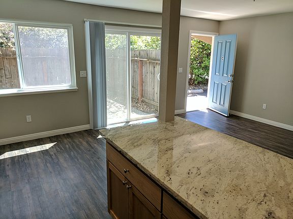 5th image of 1331 Drake Dr