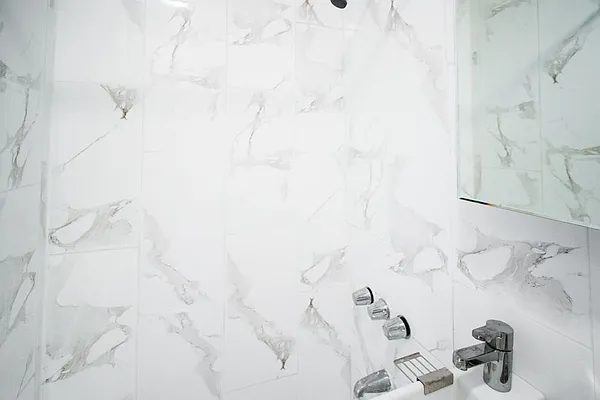 Rented by TheRealEstateCompany.com LLC | media 25