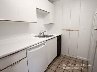 131 Sherman Rd, Chestnut Hill, MA 02467