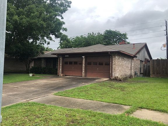 3rd image of 5810 Fair Forest Dr