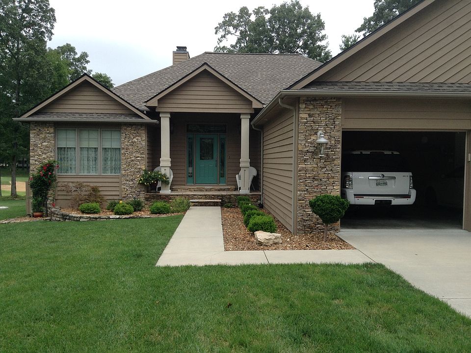 1st image of 18 Thames Ct