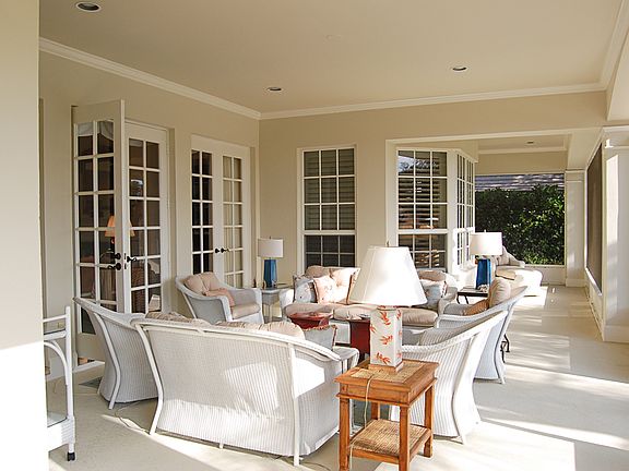 5th image of 731 Shady Lake Ln