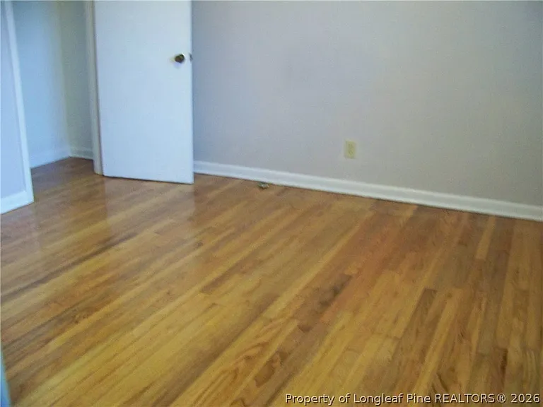 320 Bandera Dr — Photo 6