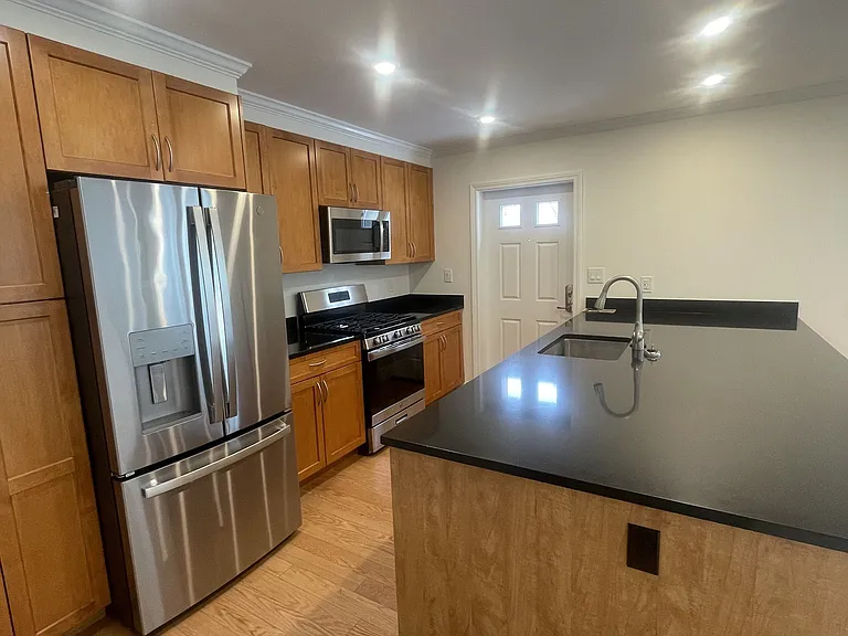 309 Ellery Ct #311 — Photo 4
