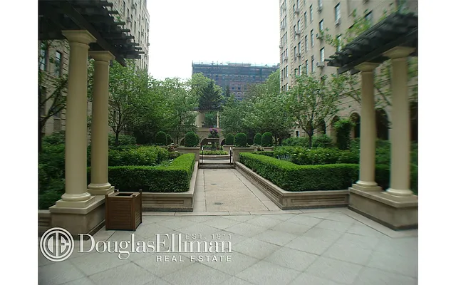 Rented by Douglas Elliman | media 20