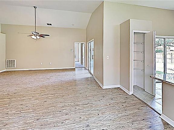 3rd image of 2720 Sundance Pl
