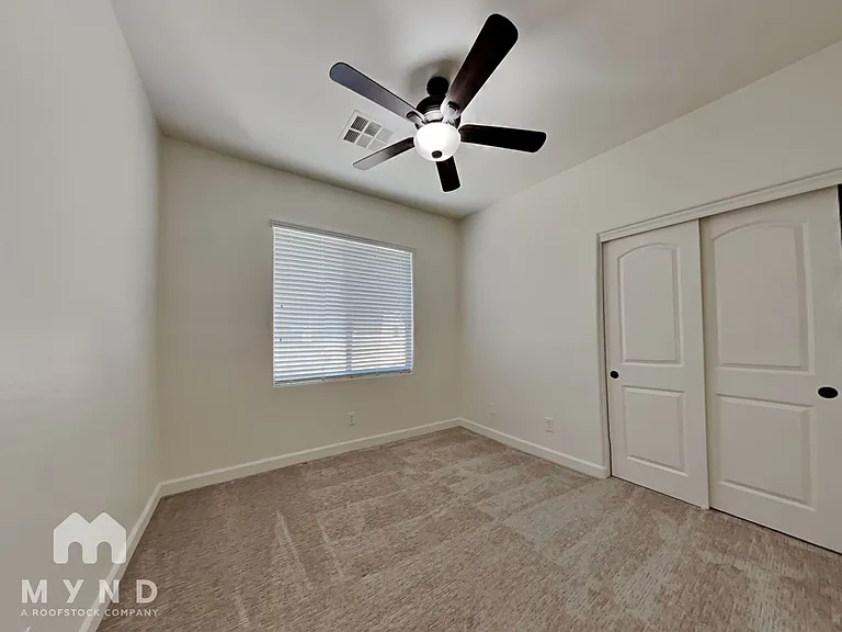 14535 W Port Royale Ln — Photo 17