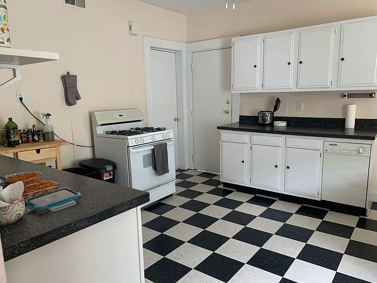 260 Humphrey St #2 — Photo 11