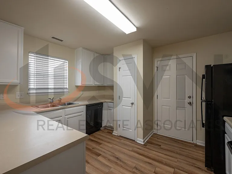 311 Weeping Willow Dr — Photo 11
