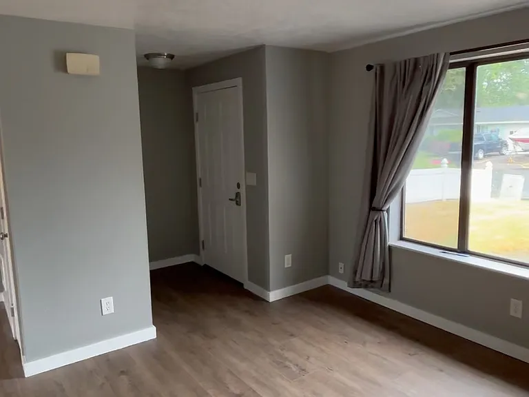405 SE Alethea Way #405 — Photo 2