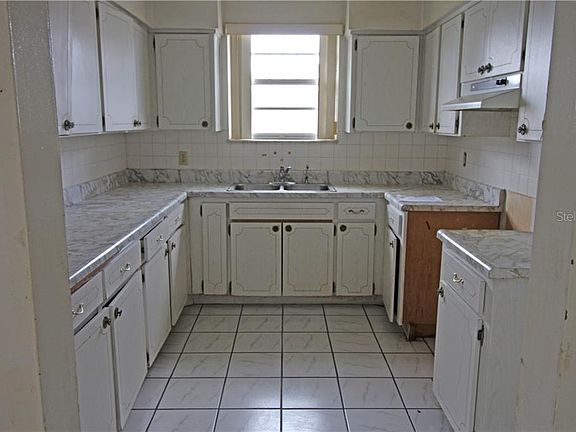4th image of 6419 N Hale Ave