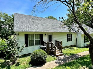 718 Baltimore Ave #A, Bedford, VA 24523