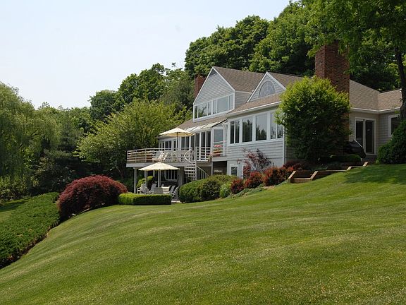 Views From Every Room!