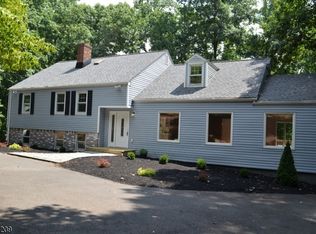 15 Timberline Dr, Bridgewater, NJ 08807