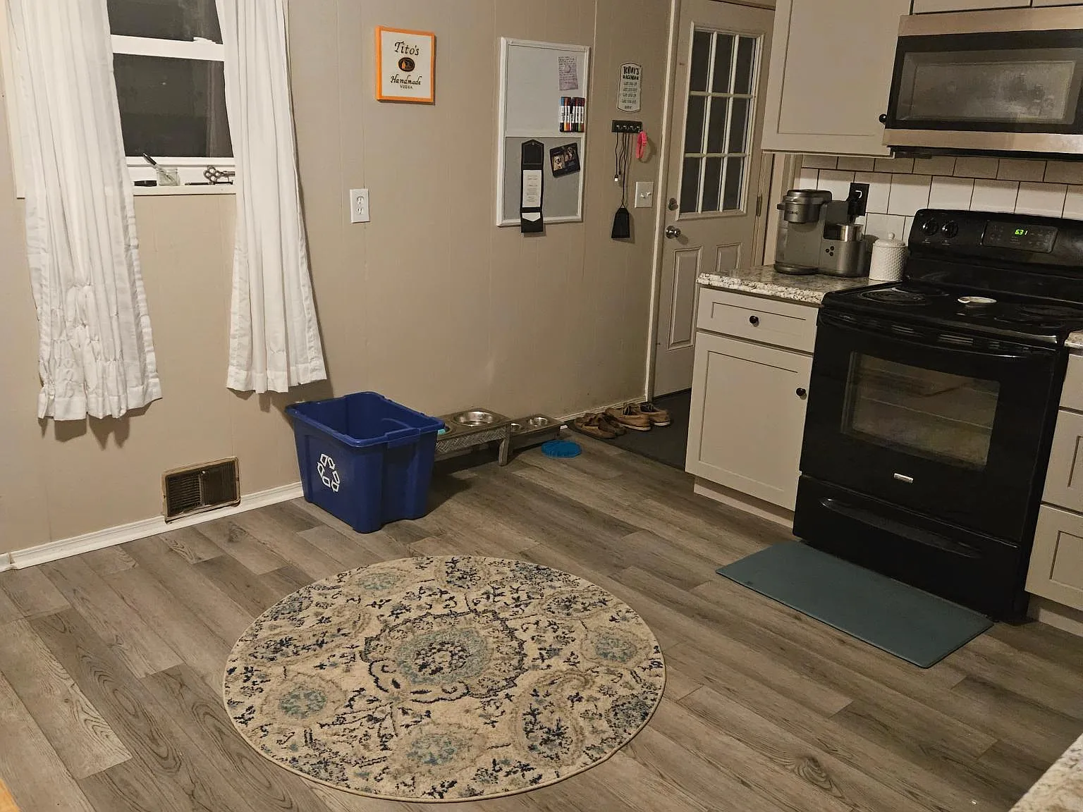 3 bed, 1050 sqft, $2,200 — Photo 3