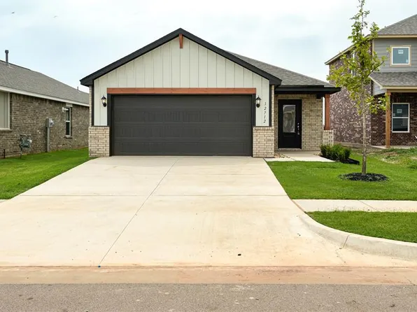 12712 Carrara Ln, Yukon, OK 73099