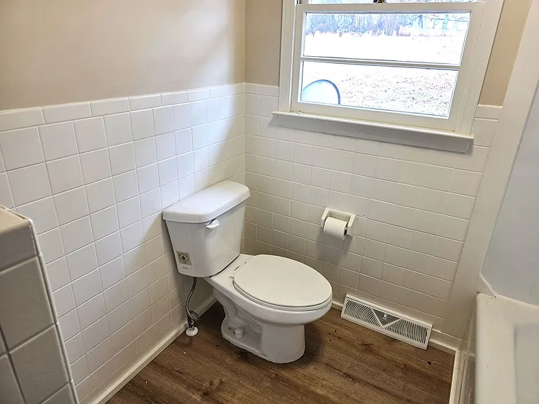 1299 N Franklin Rd — Photo 9