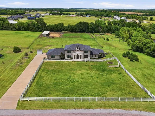 89 Thornwood Ln, Van Alstyne, TX 75495