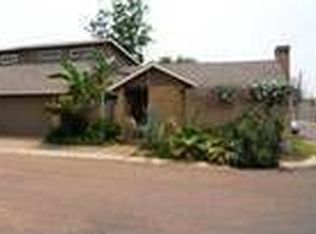 22 Northwood Dr, Laredo, TX 78041