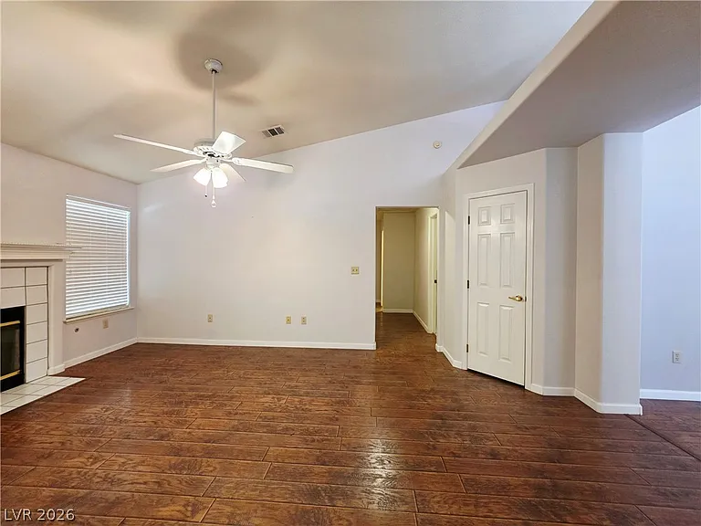 8213 Arch Bay Ln — Photo 12