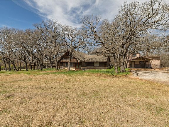 3rd image of 1502 Center Point Rd