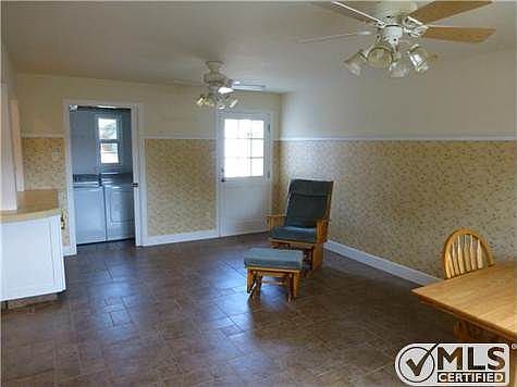 5th image of 4533 Onondaga Ave