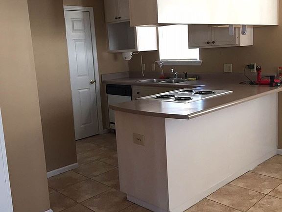4th image of 3020 Asbury Cir