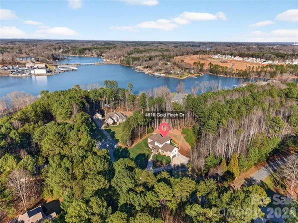 4616 Gold Finch Dr, Denver, NC 28037