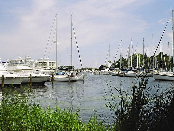 Melbourne Harbor on Crane Creek