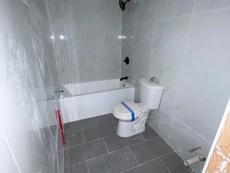 207 Hansbury Ave #2A — Photo 7