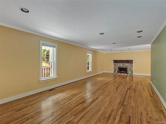 4th image of 2900 London Park Dr