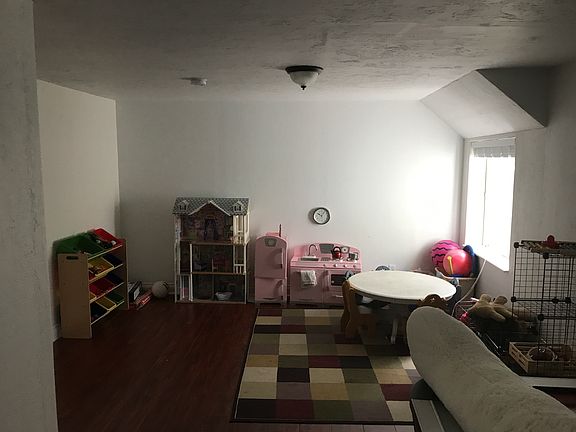 5th image of 3117 E Somerset Village Way