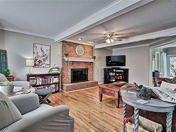 4th image of 123 Hunter Dr
