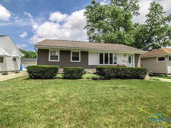 2nd image of 5144 Sheila Dr