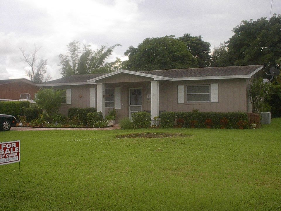 1st image of 890 SW 34th St