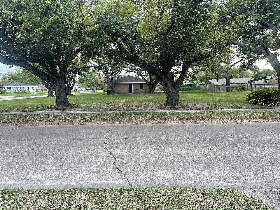2nd image of 338 Arlington Dr